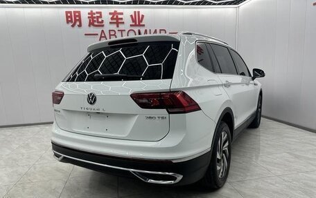 Volkswagen Tiguan II, 2022 год, 2 524 000 рублей, 6 фотография
