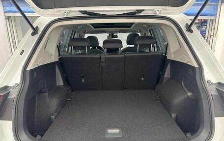 Volkswagen Tiguan II, 2022 год, 2 524 000 рублей, 16 фотография