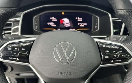 Volkswagen Tiguan II, 2022 год, 2 524 000 рублей, 9 фотография