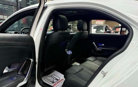 Mercedes-Benz A-Класс, 2022 год, 2 090 000 рублей, 12 фотография