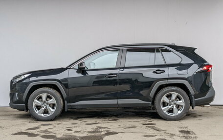 Toyota RAV4, 2021 год, 3 900 000 рублей, 18 фотография