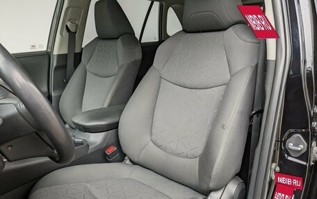 Toyota RAV4, 2021 год, 3 900 000 рублей, 19 фотография