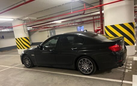 BMW 5 серия, 2010 год, 2 200 000 рублей, 4 фотография