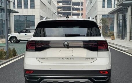 Volkswagen T-Cross I, 2022 год, 1 750 000 рублей, 5 фотография