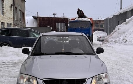 Hyundai Accent II, 2004 год, 395 000 рублей, 2 фотография