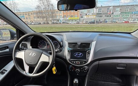Hyundai Solaris II рестайлинг, 2012 год, 740 000 рублей, 5 фотография