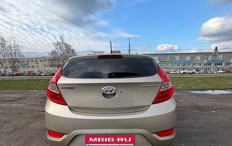 Hyundai Solaris II рестайлинг, 2012 год, 740 000 рублей, 4 фотография