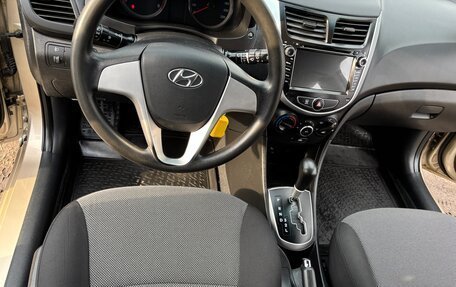 Hyundai Solaris II рестайлинг, 2012 год, 740 000 рублей, 20 фотография