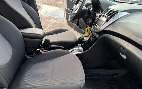 Hyundai Solaris II рестайлинг, 2012 год, 740 000 рублей, 11 фотография