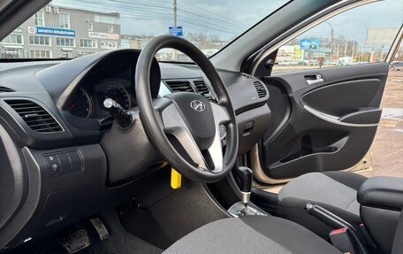 Hyundai Solaris II рестайлинг, 2012 год, 740 000 рублей, 23 фотография