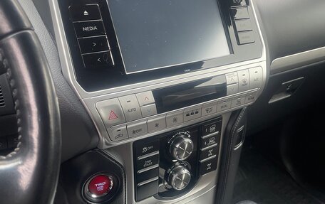 Toyota Land Cruiser Prado 150 рестайлинг 2, 2019 год, 5 500 000 рублей, 5 фотография