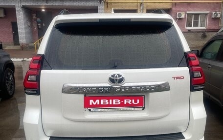 Toyota Land Cruiser Prado 150 рестайлинг 2, 2019 год, 5 500 000 рублей, 6 фотография