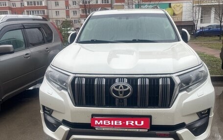 Toyota Land Cruiser Prado 150 рестайлинг 2, 2019 год, 5 500 000 рублей, 9 фотография