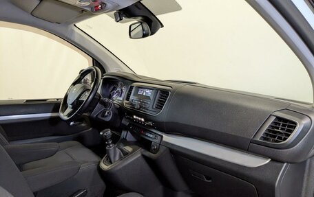 Peugeot Traveller I, 2021 год, 3 250 000 рублей, 11 фотография