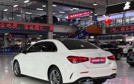 Mercedes-Benz A-Класс, 2022 год, 2 100 000 рублей, 6 фотография