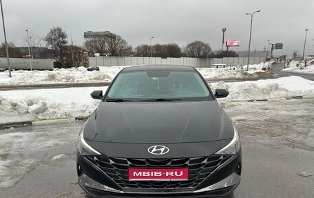 Hyundai Elantra, 2021 год, 2 050 000 рублей, 1 фотография