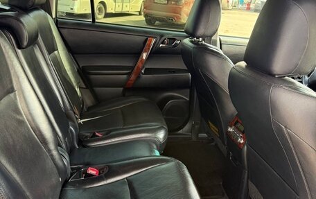 Toyota Highlander III, 2012 год, 1 850 000 рублей, 9 фотография