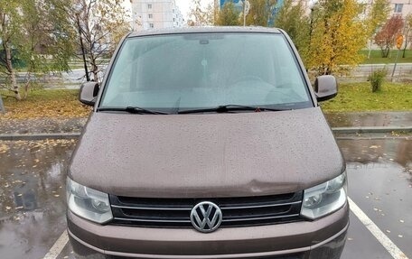 Volkswagen Caravelle T5, 2011 год, 1 800 000 рублей, 2 фотография