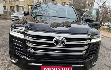 Toyota Land Cruiser, 2024 год, 13 500 000 рублей, 2 фотография