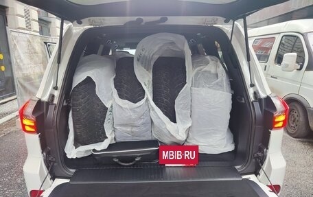 Lexus LX III, 2019 год, 13 000 000 рублей, 19 фотография