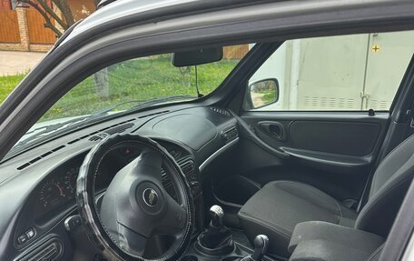 Chevrolet Niva I рестайлинг, 2016 год, 555 000 рублей, 18 фотография