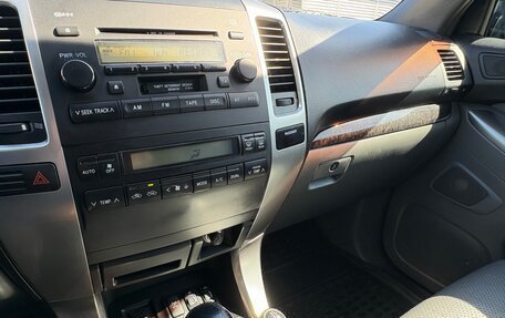 Toyota Land Cruiser Prado 120 рестайлинг, 2008 год, 2 600 000 рублей, 10 фотография