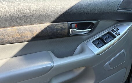 Toyota Land Cruiser Prado 120 рестайлинг, 2008 год, 2 600 000 рублей, 11 фотография