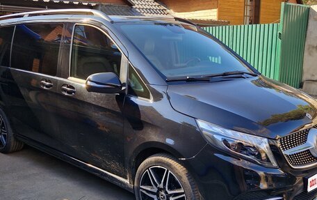 Mercedes-Benz V-Класс, 2019 год, 6 000 000 рублей, 2 фотография