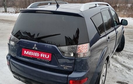 Mitsubishi Outlander III рестайлинг 3, 2008 год, 900 000 рублей, 3 фотография