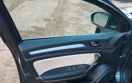 Renault Megane IV, 2016 год, 1 350 000 рублей, 17 фотография