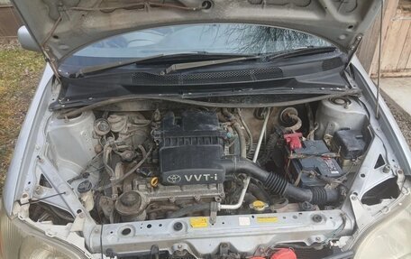 Toyota Platz, 2001 год, 340 000 рублей, 7 фотография