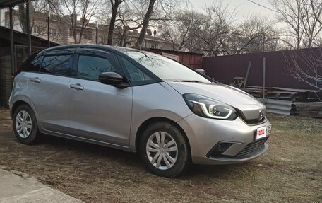 Honda Fit, 2020 год, 1 350 000 рублей, 3 фотография