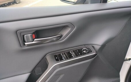 Toyota RAV4, 2026 год, 4 690 000 рублей, 23 фотография