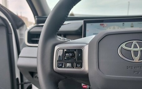 Toyota RAV4, 2026 год, 4 690 000 рублей, 32 фотография