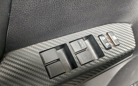 Toyota RAV4, 2015 год, 2 000 000 рублей, 8 фотография