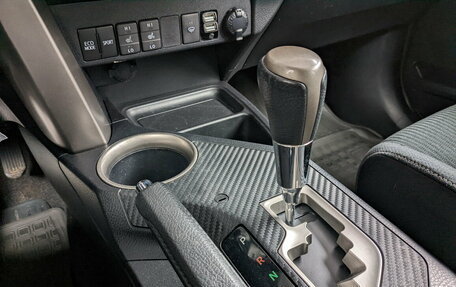 Toyota RAV4, 2015 год, 2 000 000 рублей, 7 фотография