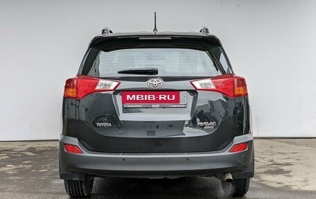 Toyota RAV4, 2015 год, 2 000 000 рублей, 16 фотография