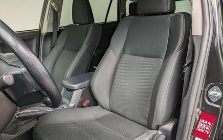 Toyota RAV4, 2015 год, 2 000 000 рублей, 21 фотография