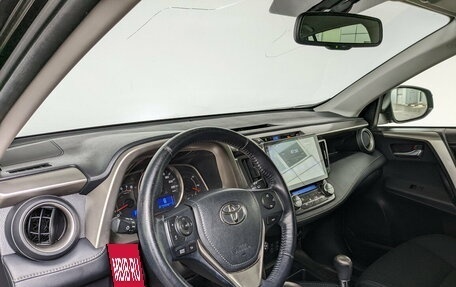 Toyota RAV4, 2015 год, 2 000 000 рублей, 17 фотография