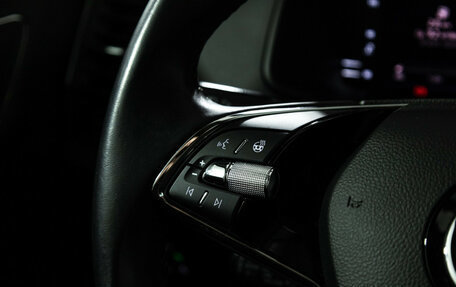 Skoda Karoq I, 2020 год, 2 335 000 рублей, 18 фотография