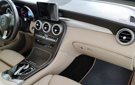 Mercedes-Benz GLC, 2017 год, 3 080 000 рублей, 15 фотография