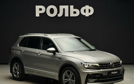 Volkswagen Tiguan II, 2018 год, 3 200 000 рублей, 1 фотография