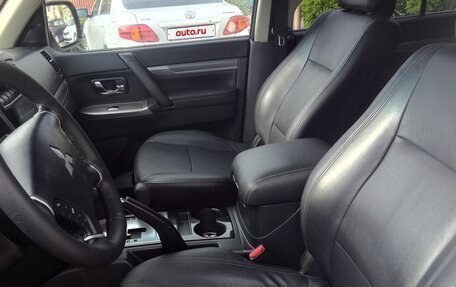 Mitsubishi Pajero IV, 2015 год, 3 150 000 рублей, 21 фотография