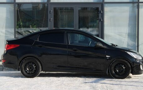 Hyundai Solaris II рестайлинг, 2012 год, 750 000 рублей, 4 фотография