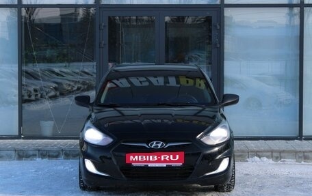 Hyundai Solaris II рестайлинг, 2012 год, 750 000 рублей, 2 фотография