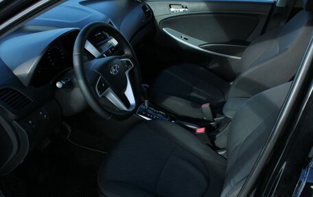 Hyundai Solaris II рестайлинг, 2012 год, 750 000 рублей, 14 фотография