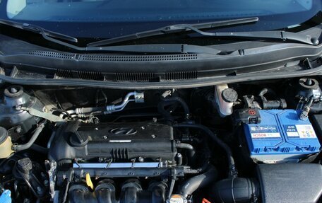 Hyundai Solaris II рестайлинг, 2012 год, 750 000 рублей, 12 фотография