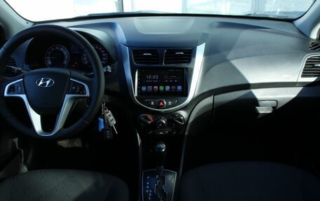 Hyundai Solaris II рестайлинг, 2012 год, 750 000 рублей, 16 фотография