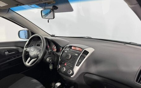 KIA cee'd I рестайлинг, 2010 год, 820 000 рублей, 20 фотография