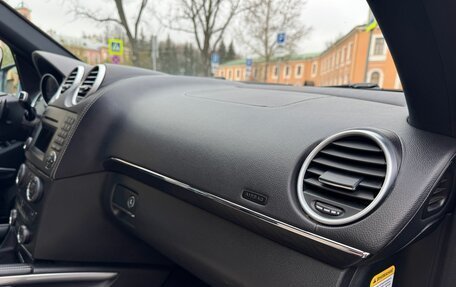 Mercedes-Benz GL-Класс, 2012 год, 2 750 000 рублей, 24 фотография